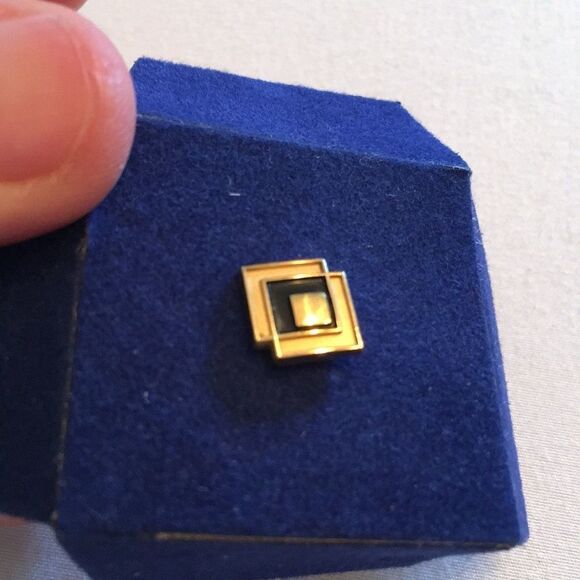 Aurium Tie Tac Pin Men’s - Picture 2 of 8